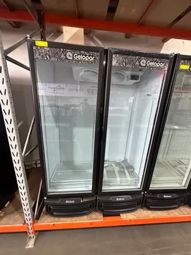 Cervejeira 2 portas 950L Gelopar