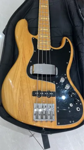 Baixo Fender Jazz Bass Marcus Miller Japonês