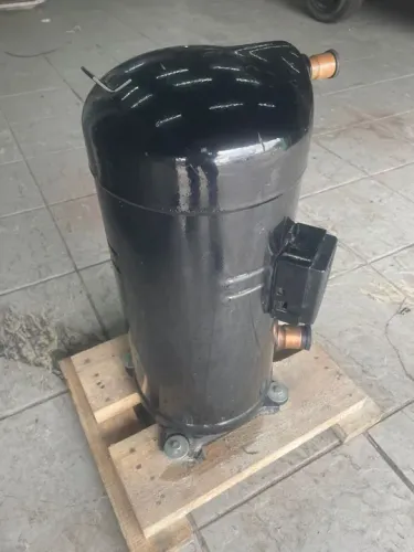 Compressor ZR94KC-TF5-550 220v sem uso