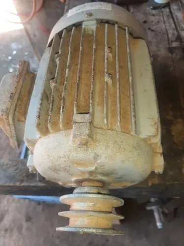 Motor trifásico weg 3 cv