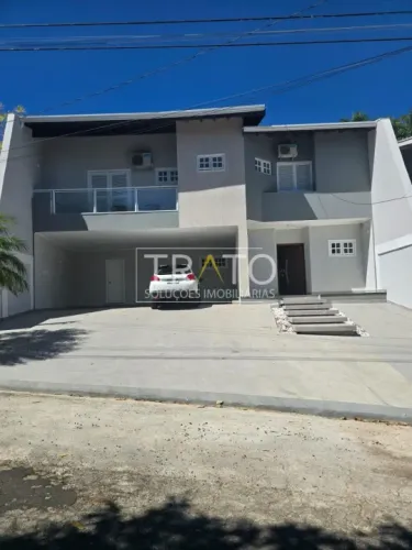 Casa à venda contendo 370m2 no bairro Parque da Hípica
