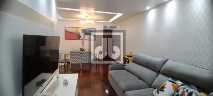 Venda apartamento, varanda, 3 quartos (suíte) vaga. Shopping Tijuca.