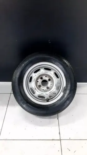 Roda avulsa estepe Vw boca de fogão aro 13 4x100 c/ pneu fim de vida