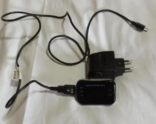 Transmissor Para Rádio Carro Fm Mp3 Wireless Estéreo Digital Com Tomada 40