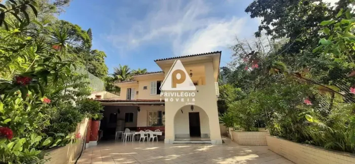 Excepcional casa duplex 5 quartos, ao lado do Instituto Casa Roberto Marinho