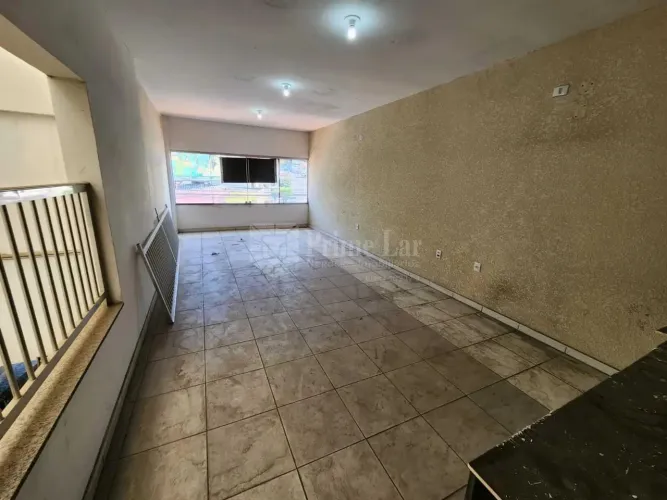 Locação de sala comercial andar superior, Av. Dr. Hamilton Prado Franco da Rocha
