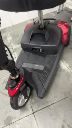 ? Scooter Elétrica Go-Go Elite Traveller (Pride Mobility)