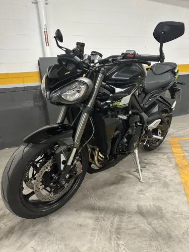 Street Triple 765 RS 2025