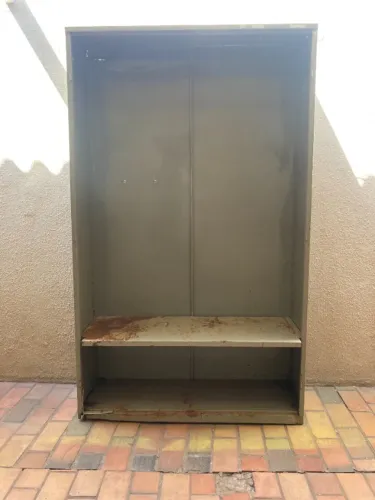 Armário organizador de ferramentas