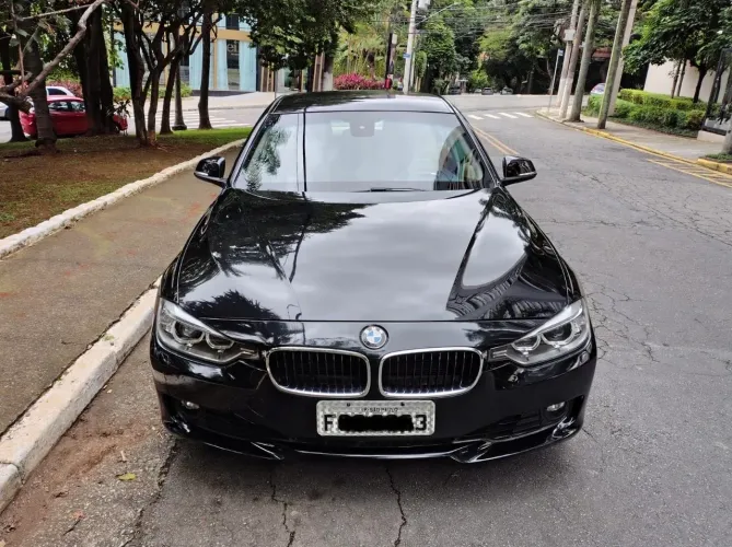 BMW 320 2013