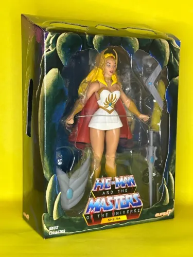 She-Ra MOTU Super 7 Boneco