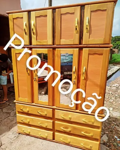 Guarda-roupa de Madeira 8 Portas e 6 Gavetas - novo