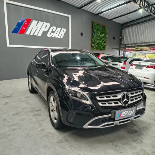 Mercedes-Benz GLA 200 Adv. 1.6/1.6 TB 16V Flex Aut. 2018