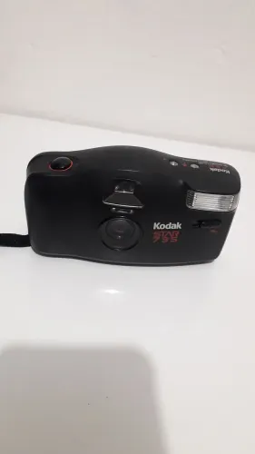 Câmera Kodak Star 735