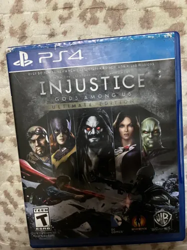 Injustice: Gods Among Us - Ultimate Edition (PS4)