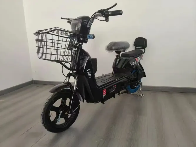 Scooter elétrica 