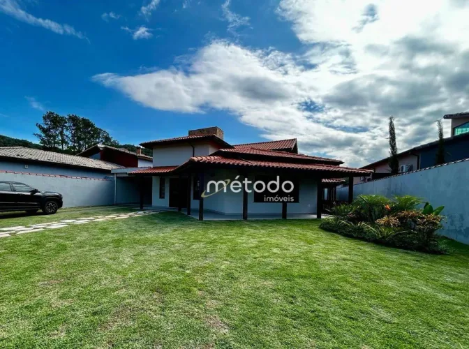 Casa à venda, 480 m² por R$ 1.680.000,00 - Estância Guararema - Guararema/SP