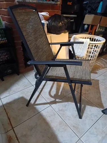 Cadeira dobrável externa