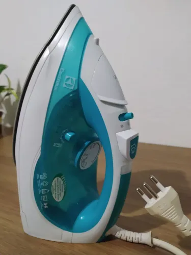 Ferro de passar Electrolux 