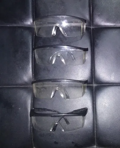4 Oculos Proteção Incolor EPI (Conjunto com 4 Óculos)