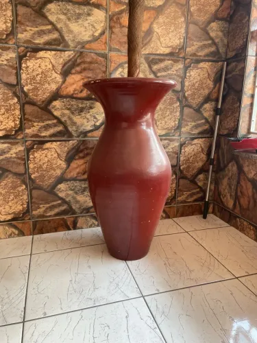 Vaso de Planta em Cerâmica Vermelho
