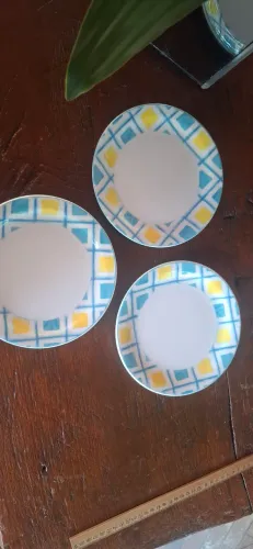Pratos retrô 
