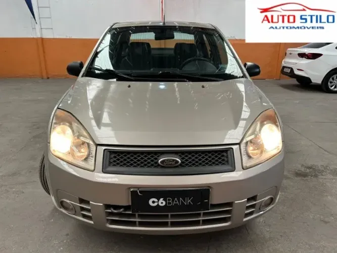 Ford Fiesta Sedan 1.0 8V Flex 4P 2009