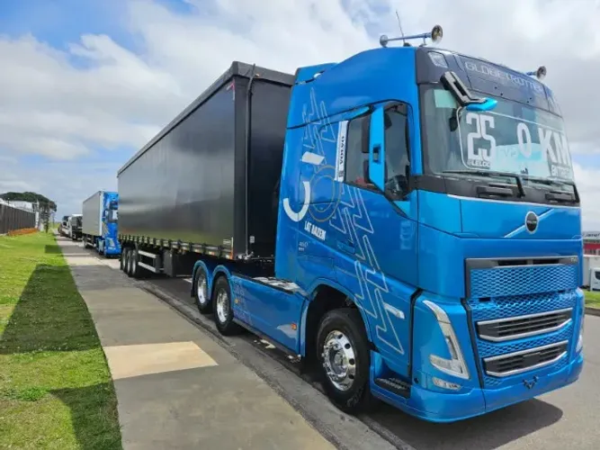 Volvo FH 460 6x2 Globetrotter Ano 2025 0km Pronta Entrega Carreta Sider Rodofort Ano 2024