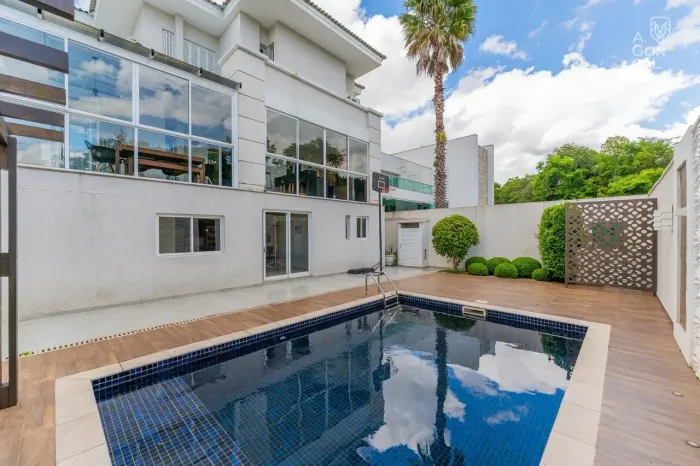 Casa para alugar, 04 Quartos, 04 Vagas, Piscina, Tanguá, Curitiba.