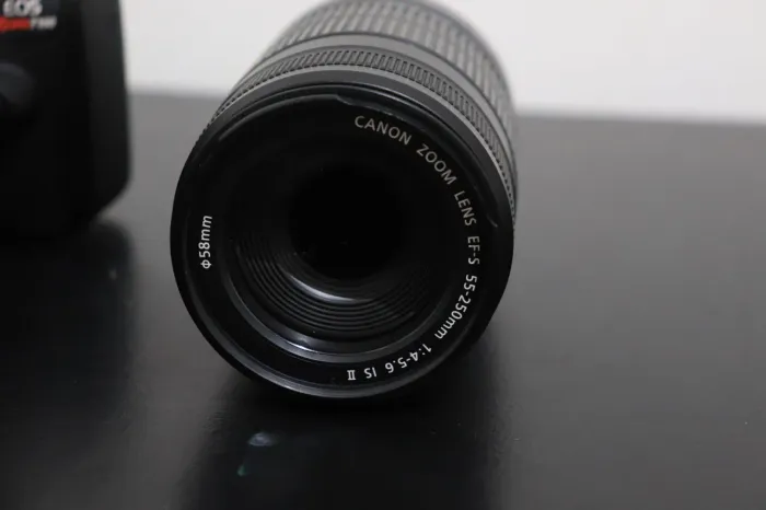 Lente Canon EF-S 55-250mm f/4-5.6 IS II (Em Perfeito Estado)