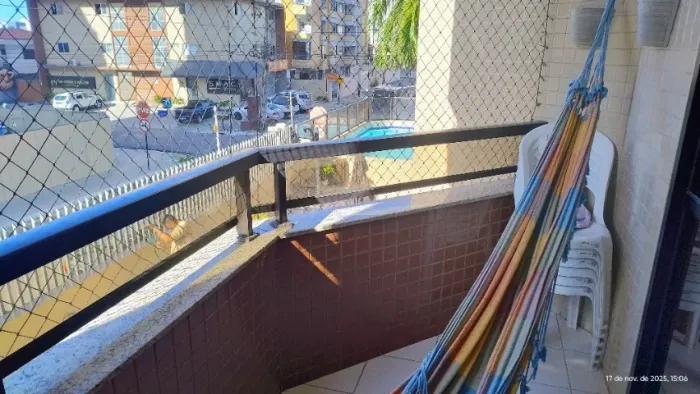 Aluga apto semi mobiliado com 3 qtos 1 suite e doce.