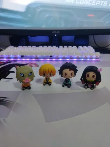 Mini Action Figure Tanjiro Zenitsu Inusuke Nezuko
