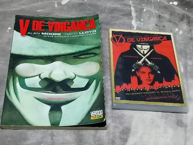V de Vingança ( DVD e HQ)