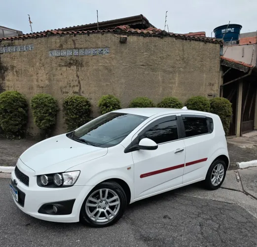 Chevrolet Sonic HB LTZ 1.6 16V Flexpower 5P Aut. 2014