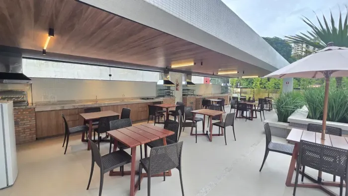 Alugo apartamento no Ed. Livello Garden localizado na Av. Conselheiro Furtado