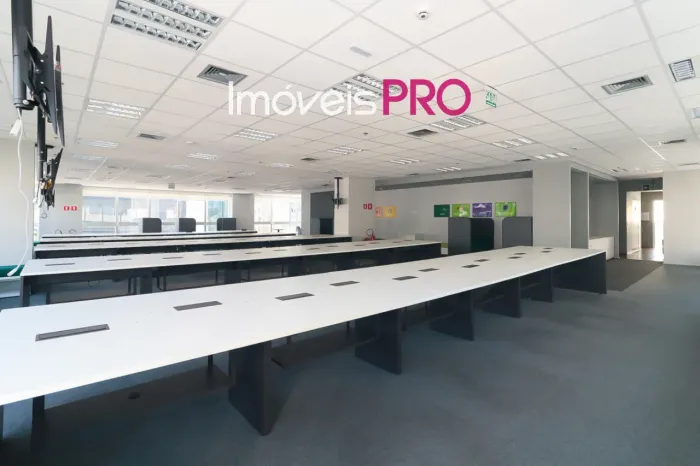 Laje comercial disponível para locação: andar com 451m² no Sueste Plaza!