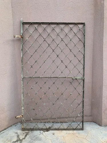 Portão de ferro