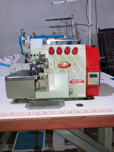 Máquina de Costura Overloque Ponto Cadeia