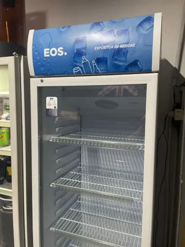 Geladeira comercial