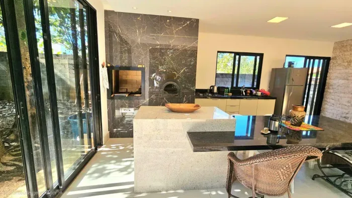 Casa à venda em Jardim Botânico, Brasília 100m² úteis em terreno de 1.294m²