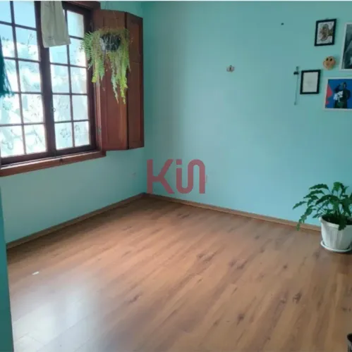 Sobrado de Luxo para Locação no Ipiranga: 5 Quartos, 2 Banheiros, 200m² em São Paulo-SP!