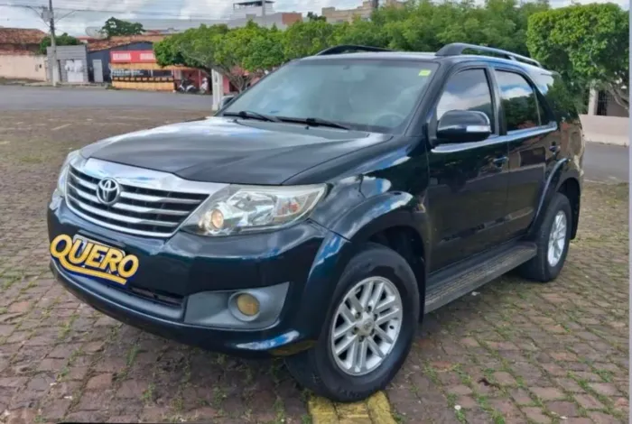 Toyota Hilux SW4 SR 4X2 2.7/ 2.7 Flex 16V Aut. 2015