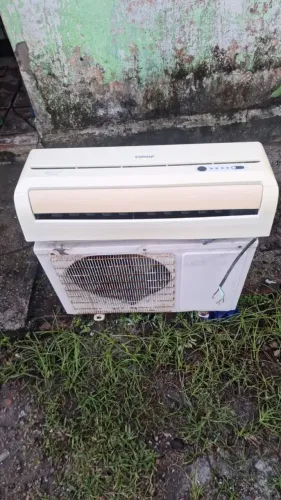 Ar condicionado seme novo