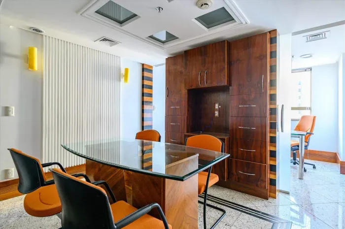 SALA COMERCIAL MOBILIADA- 32M² BRASIL 21