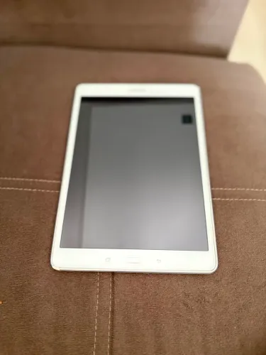 Tablet Samsung T550