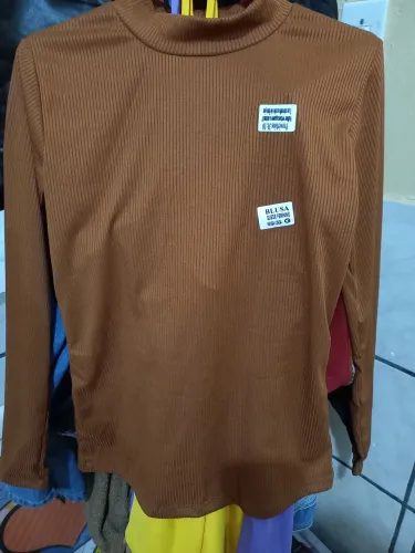 Blusas tecido canelado em cacharrel