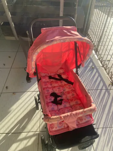 Vende-se carrinho de bebê 