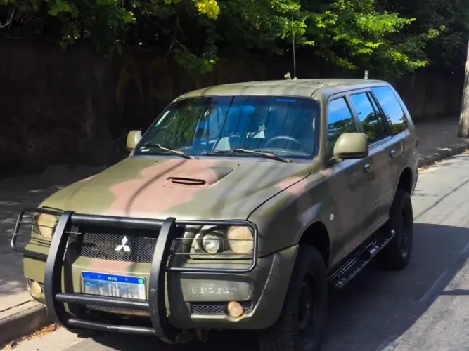 Mitsubishi Pajero Sport HPE 2.5 4X4 Diesel Mec. 2010