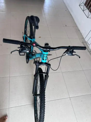 Bicicleta Aro 29 SOUTH Dirt Jump Freio a Disco