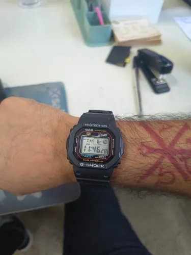 Casio G shock Dw 5600Rl